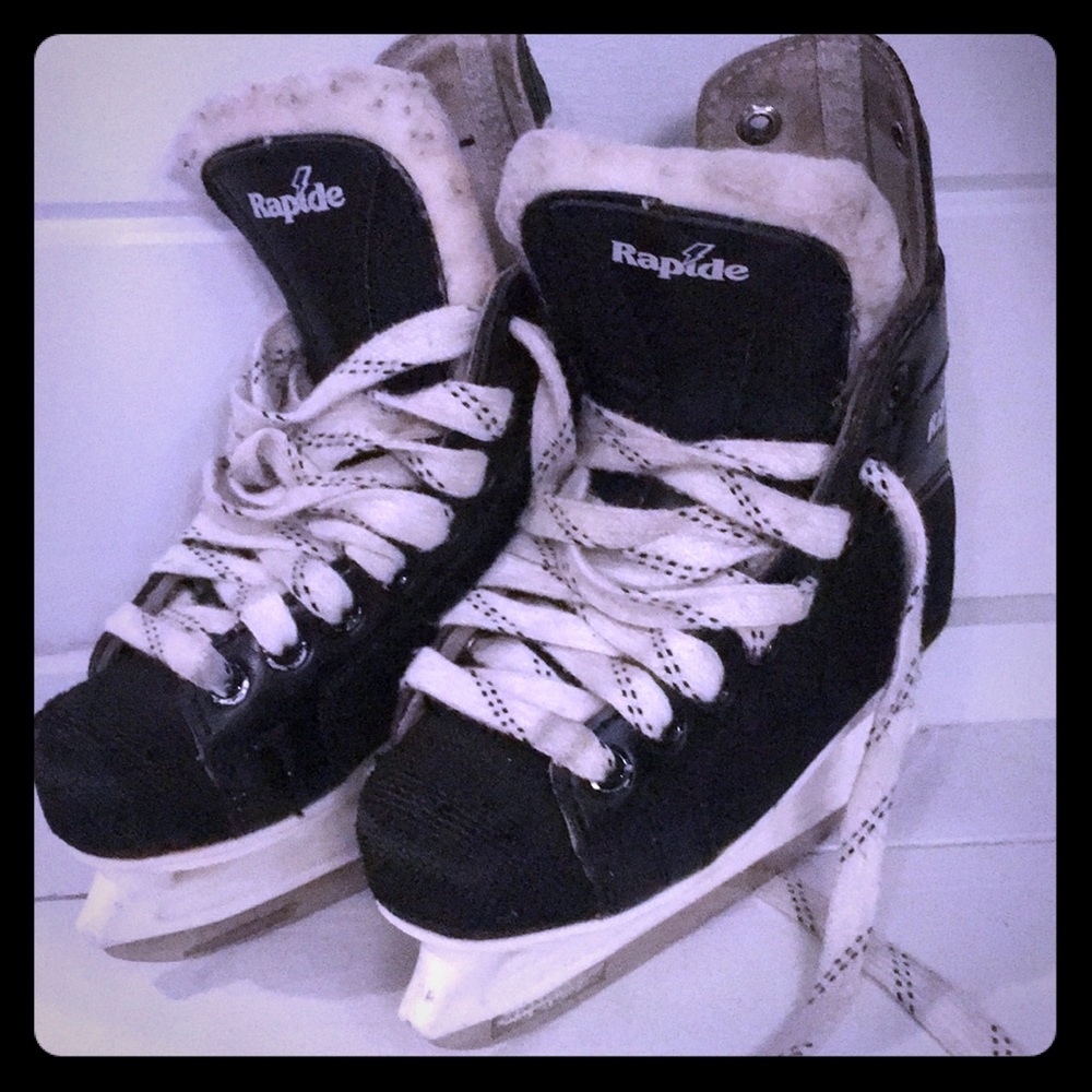 Little boys ice skates